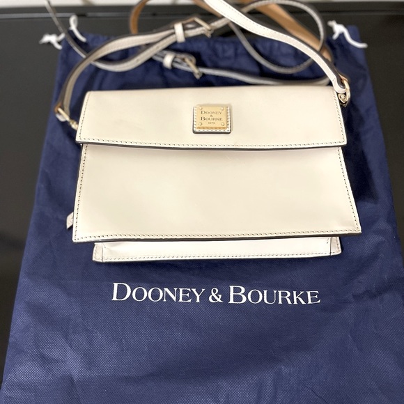 Borsa a secchiello vintage originale DOONEY & BOURKE in pelle nera con coulisse - Italia